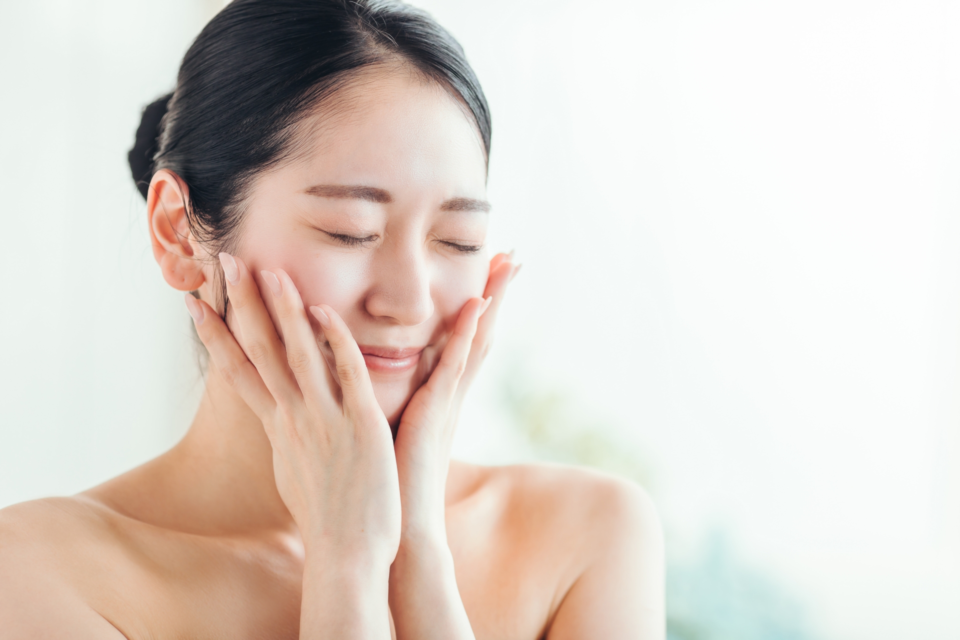 小倉の糸リフト（スレッドリフト）によるたるみ治療はネビュラクリニック小倉院