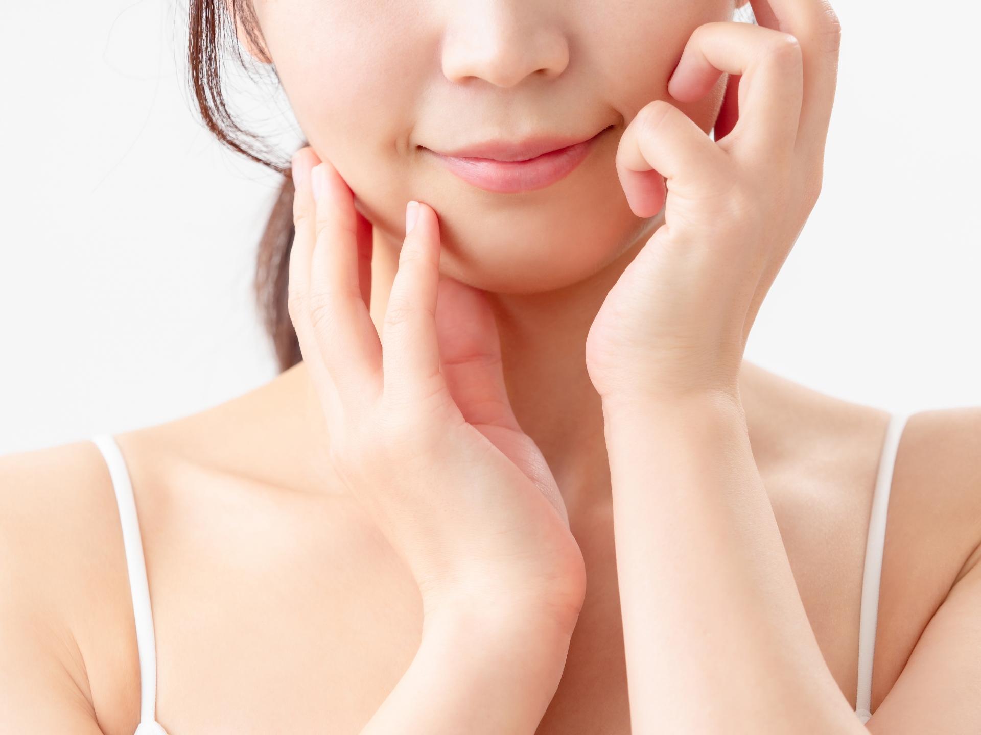 【医師が解説】糸リフトの「本数目安」は誰が決める？効果を最大化する正しい本数の決定基準とクリニック選びのポイント