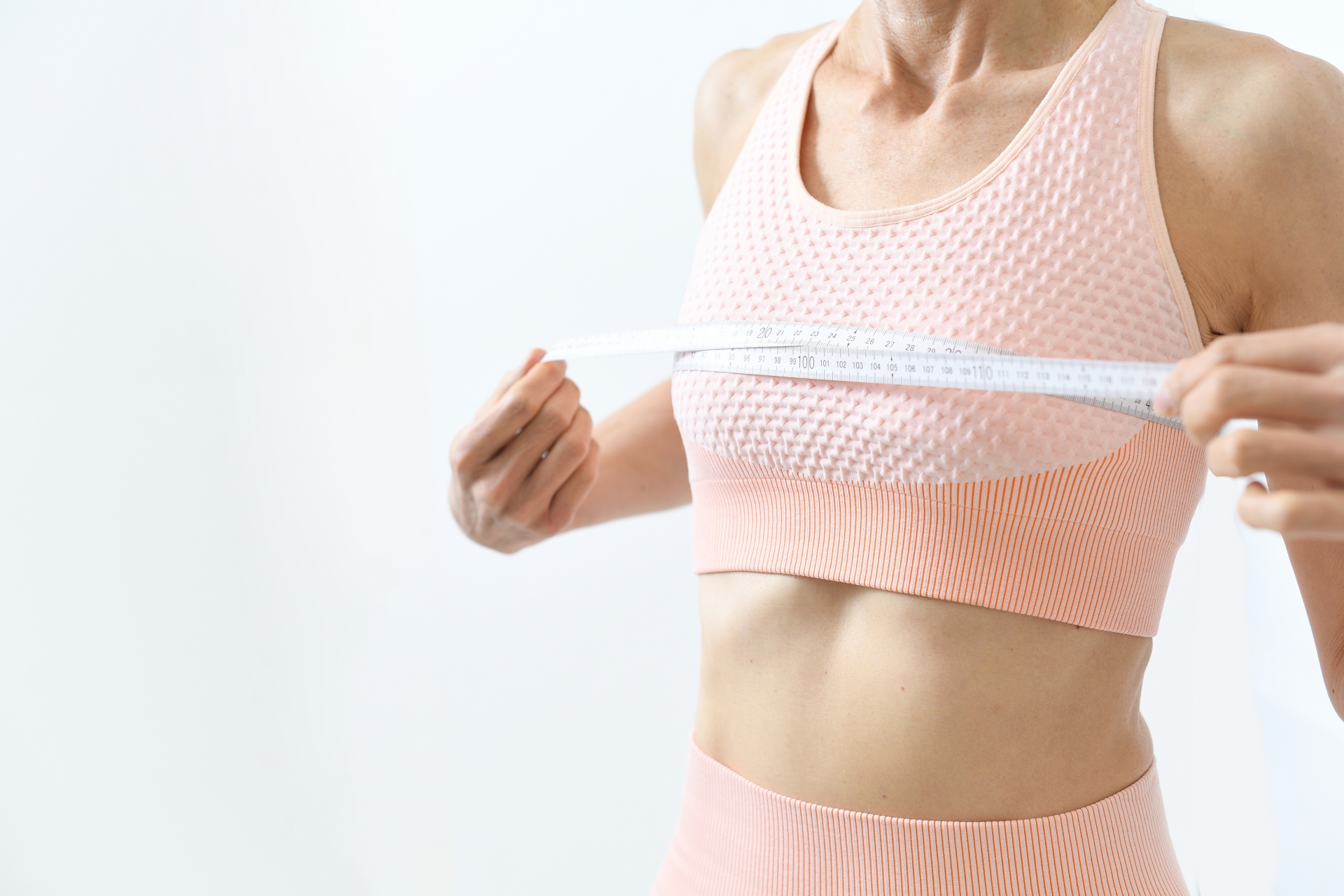 脂肪豊胸でしこり（石灰化）ができる原因は？予防策とできてしまった時の治療法