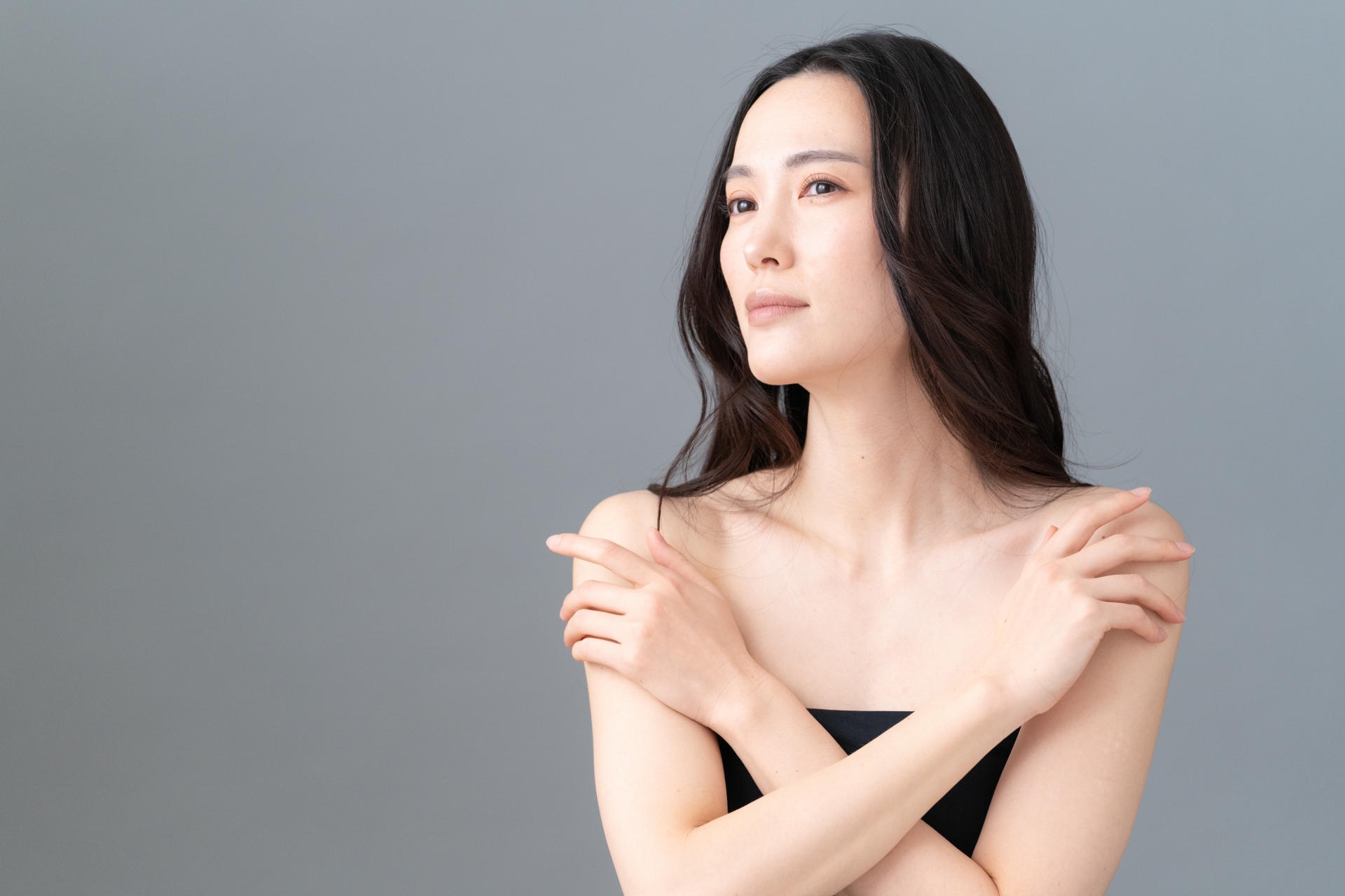 糸リフトとエラボトックスはどっちが先？同時施術の順番と相乗効果を解説